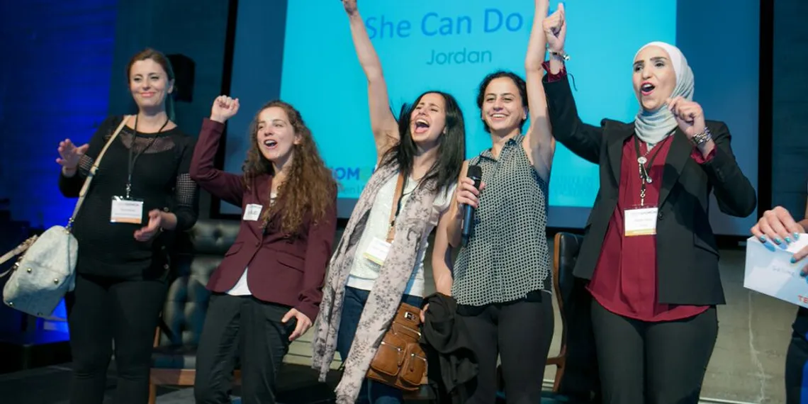 قائدة في مجال التكنولوجيا والحاسوب: تعرفوا على إيمان بوشناق