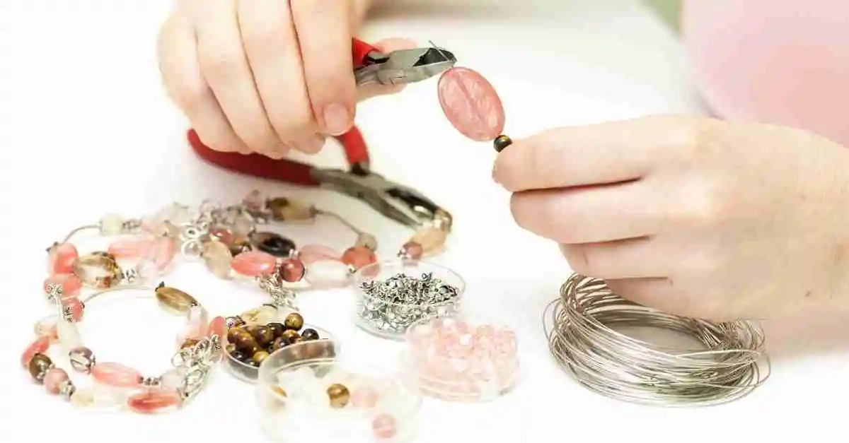 Online course in the Field of Jewelry Making from Udemy