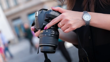 Online Course by A Beautiful Mess: DSLR Basics