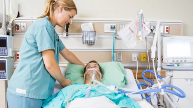 دورة مجانية عبر الإنترنت: دراسات التمريض - المهارات السريرية: رعاية مرضى الجهاز التنفسي