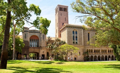 منح جامعة أستراليا الغربية UWA 2027 للماجستير والدكتوراه مع راتب سنوي 38,110 دولار أستراليا