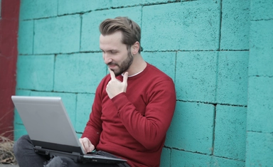 المسابقة الدولية لأفضل تصميم ملصقات 2026 في جلاسكو