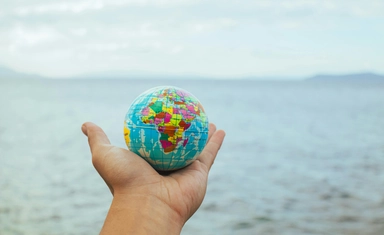 برنامج Carbon Academy 2026 | تدريب مجاني في مجالات الاستدامة والعمل المناخي