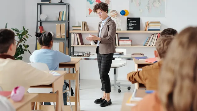 دورة متقدمة عبر الإنترنت من معهد TEFL: قواعد اللغة الإنجليزية