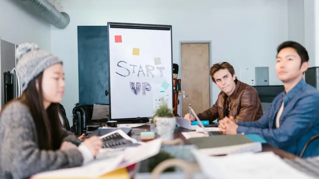 دورة عن بُعد مجانية من تمكين: التمويل الجماعي Crowdfounding