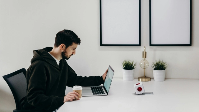 Free Online Freelancing Course Accredited with a Certificate by M3aarf