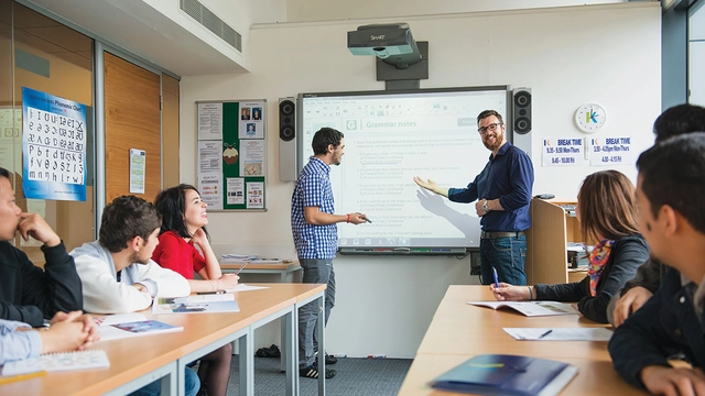 دورة مجانية عبر الإنترنت من Future Learn: التدريس من أجل النجاح؛ الغرفة الصفية والعالم