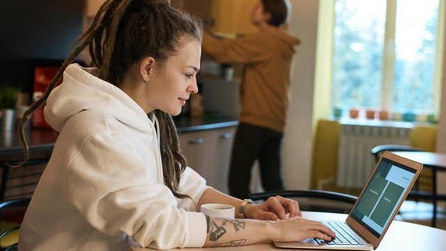 Best Ways to Make Money Online Accredited with a Certificate by M3aarf