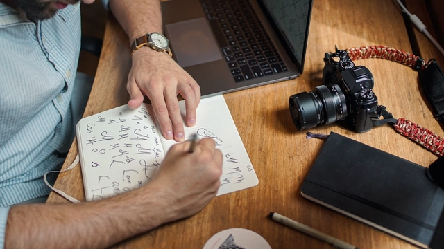 Free Online Course by Learn From Fiverr: Craft a Logo by Hand