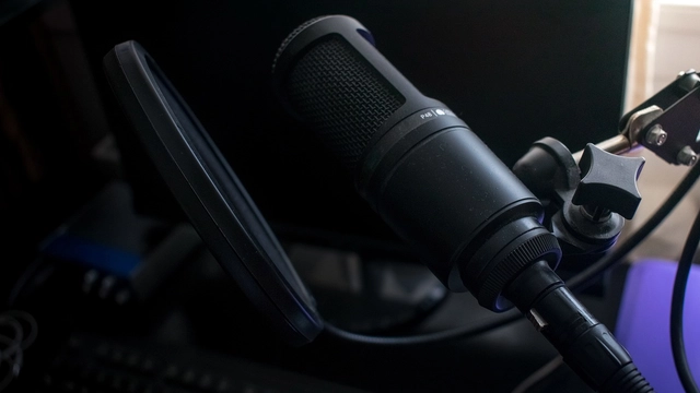 Free Online Course from Edlal: Voice Over