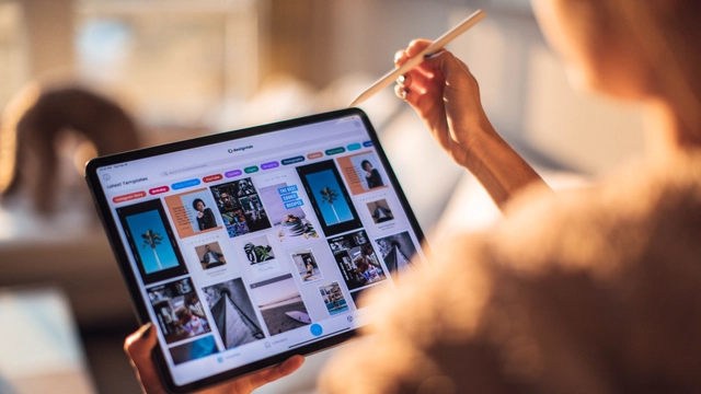 Free Online Course on offered By FutureLearn: Introduction to Digital Fashion Design Skills