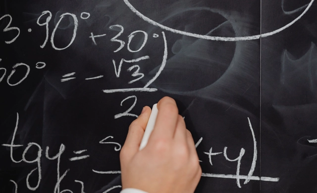 فرصة عمل كمعلم فيزياء للمرحلة الثانوية في مدرسة GEMS بالشارقة
