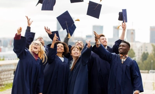 منحة دكتوراه ممولة بالكامل في المملكة المتحدة من جامعة Portsmouth