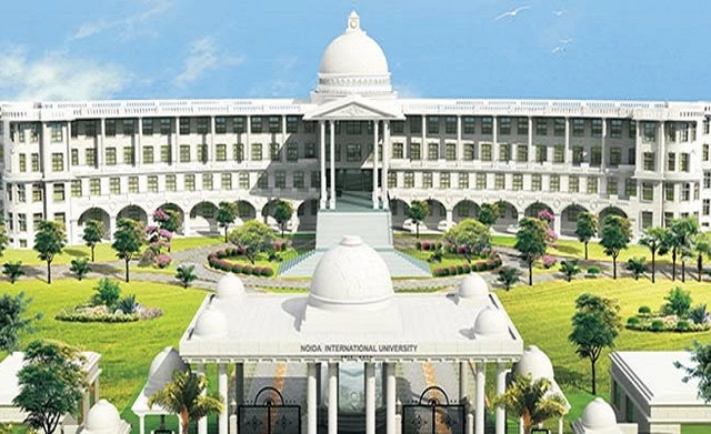 Bachelor and Masters Scholarships for Arabs at Noida International University in India