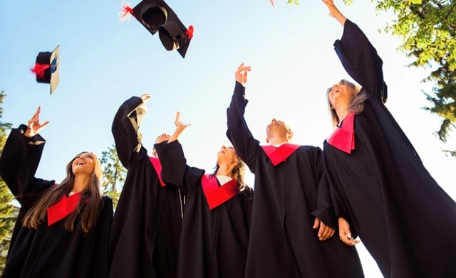 Bachelor and Postgraduate Scholarships at the University of Greenwich in the UK 2019-2020