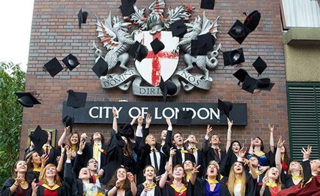 Bachelor Scholarships in the UK from City, University of London