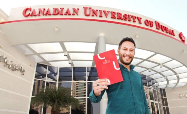 منح بكالوريوس لذوي الاحتياجات الخاصة مقدمة من الجامعة الكندية في الامارات