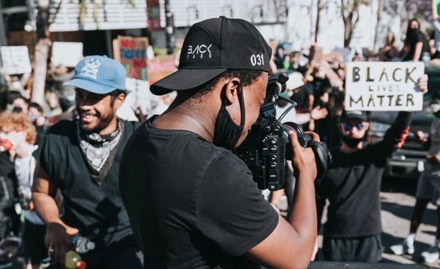independent and freelance photojournalists Awards with $15,000 from Xposure