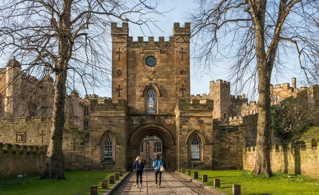 منح ماجستير إدارة أعمال في بريطانيا لدى جامعة Durham ممولة جزئيا 2023
