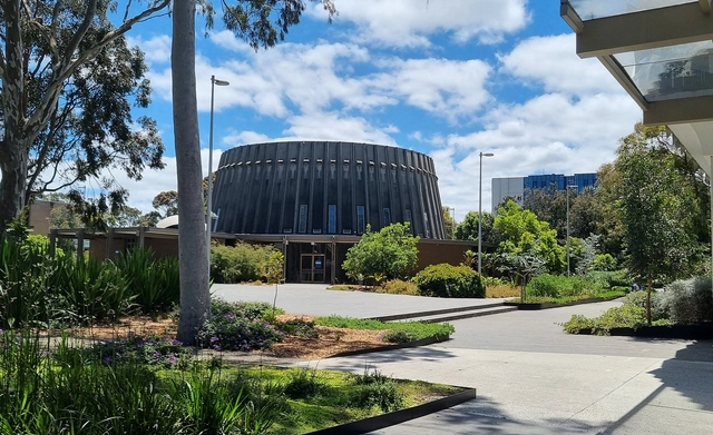 منحة Monash Awards للدراسة في أستراليا بقيمة تصل إلى 15,000 دولار أسترالي