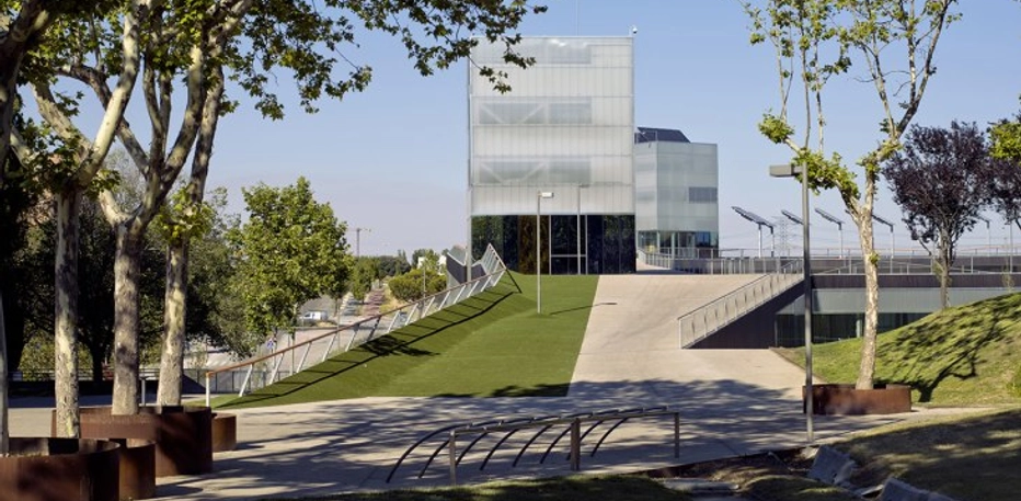 96-UAM-3.jpg