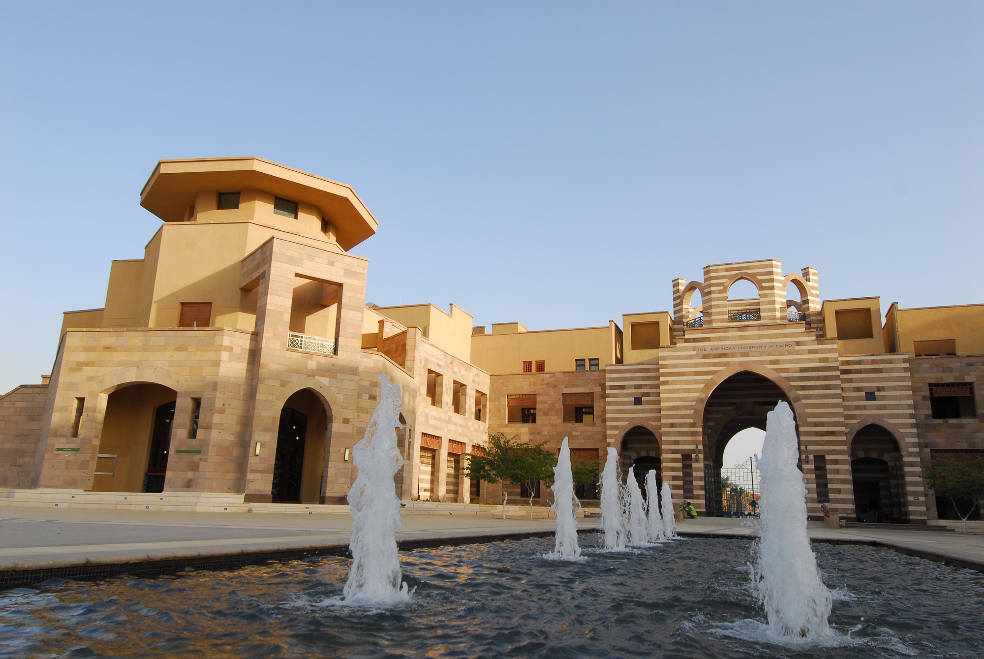 Funded Masters Fellowship in Television and Digital Journalism from the ...