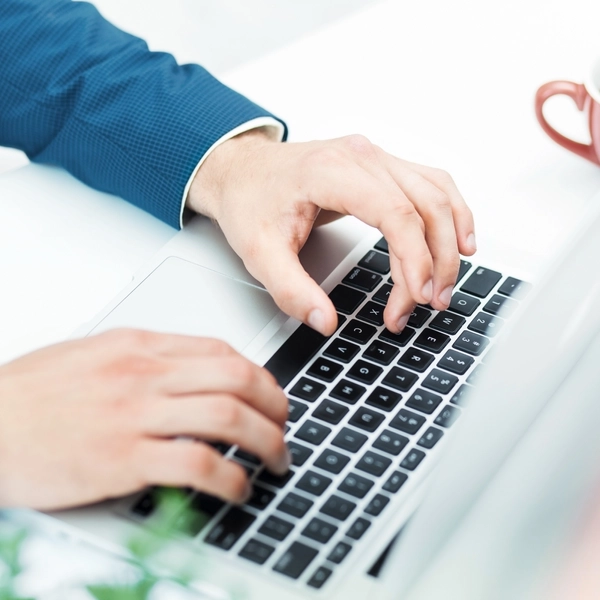 الإعلان من خلال مساحات ترويجية مخصصة